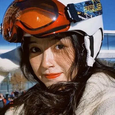 毛衣女郎